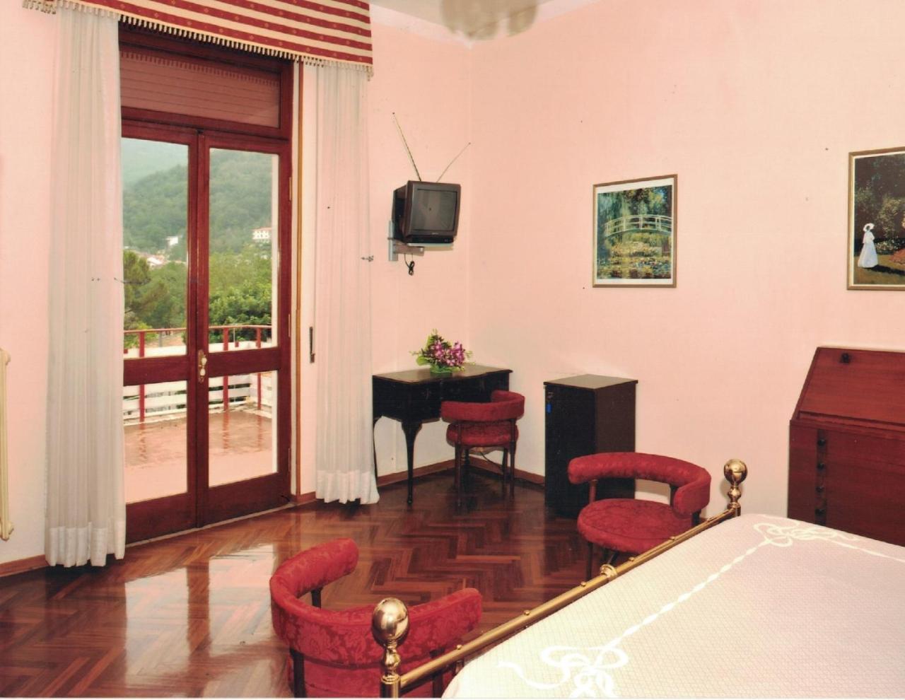 Albergo La Perla Civitella Roveto Buitenkant foto